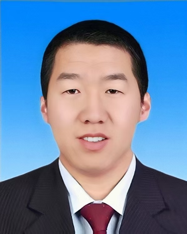 郭文英